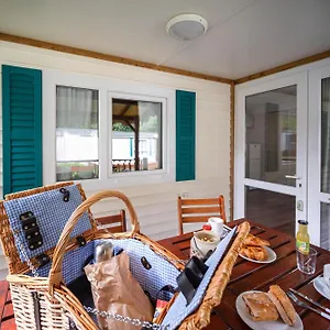 Frontera Park Camping Farga de Moles